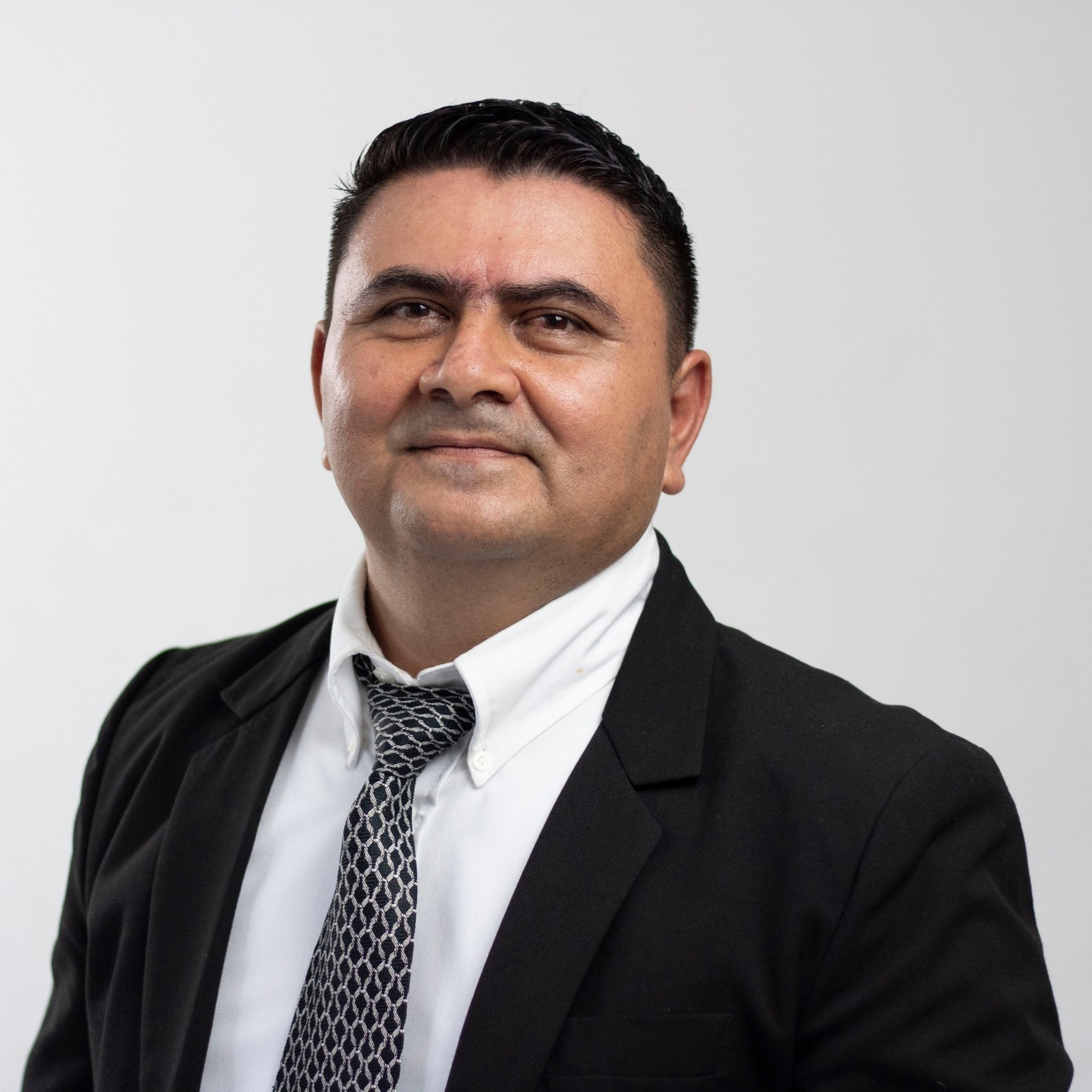 Foto de Cesar Ramos, Pastor Asistente de ACyM Apopa